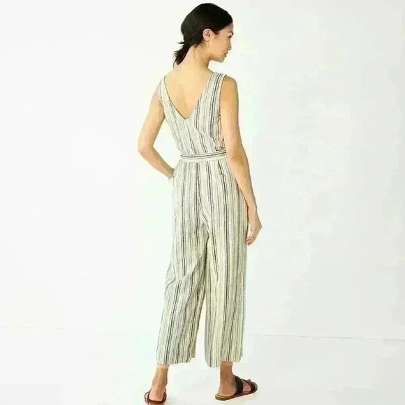 Sonoma Belted Jumpsuit Linen Blend Sz M. Cropped Wide Leg VNeck Sleeveless NWT - Picture 2 of 15